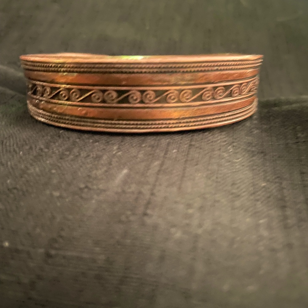 Vintage Heavy Solid Copper Unisex Bracelet - Many Believe it Has Health Benefits